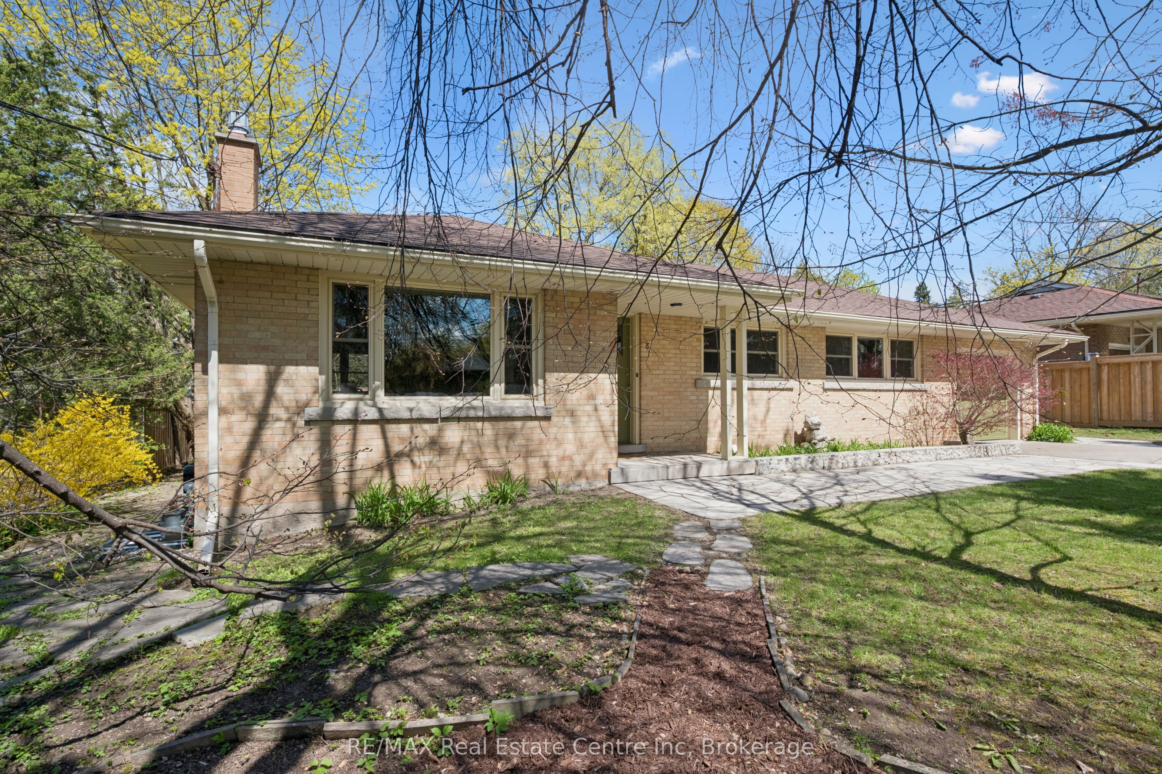 Additional image 2 of 8 Harcourt Drive, Guelph, ON, N1G 1J6