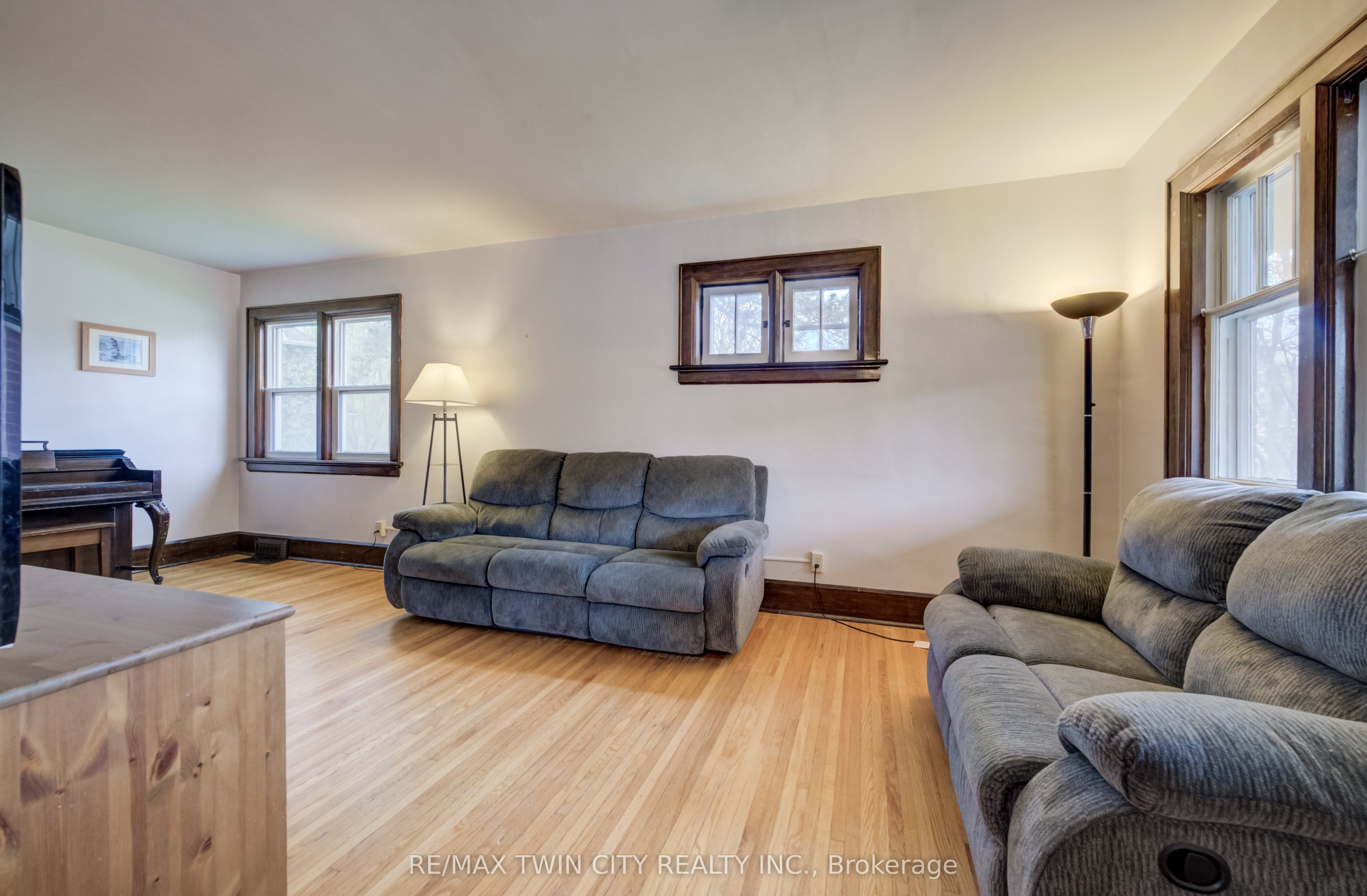 Additional image 5 of 94 Stirling Avenue N, Kitchener, ON, N2H 3G7