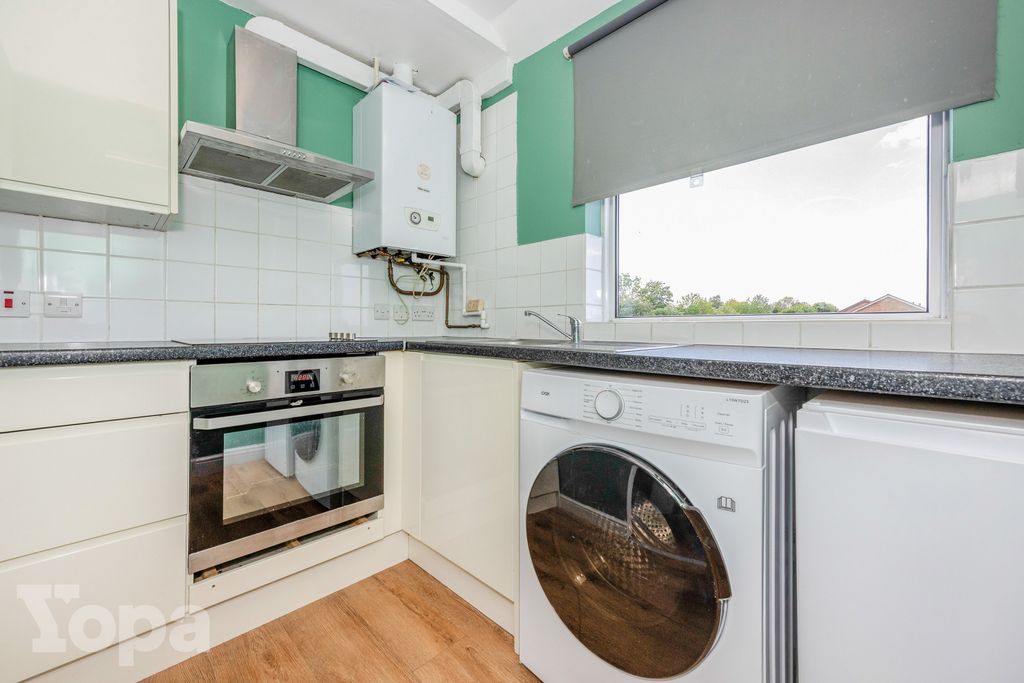 Additional image 3 of 2 bed maisonette for saleHolmleigh Avenue, Dartford DA1