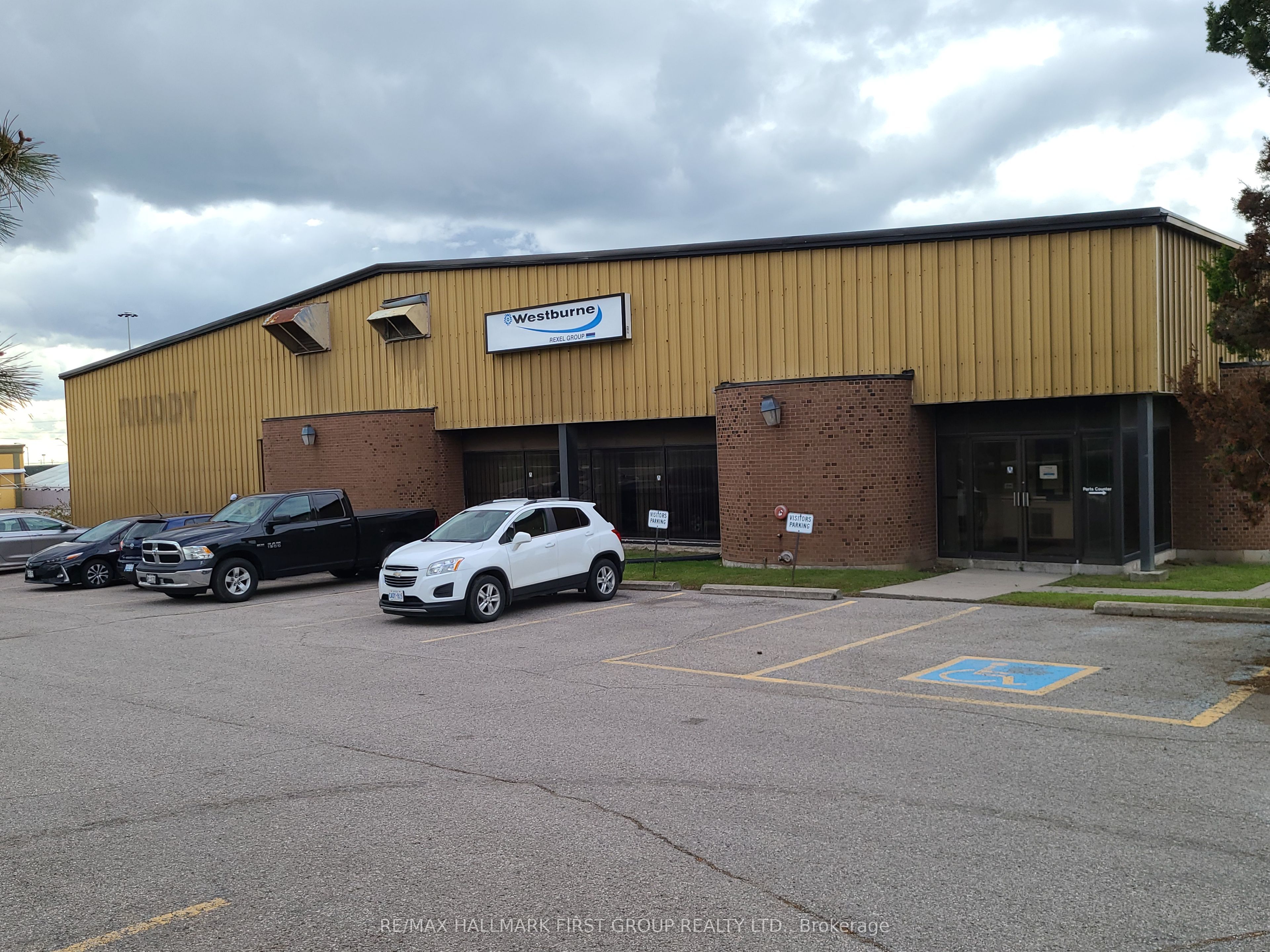 #4-600 Thornton Road S, Oshawa, ON, L1J 6W7