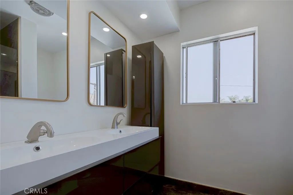 4487 Colbath Ave Unit 309, Sherman Oaks, CA 91423