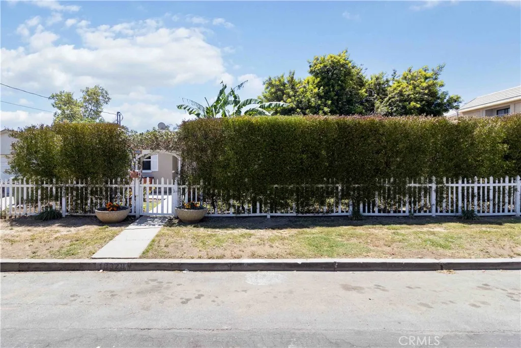 Additional image 20 of 18328 Gresham St, Northridge, CA 91325