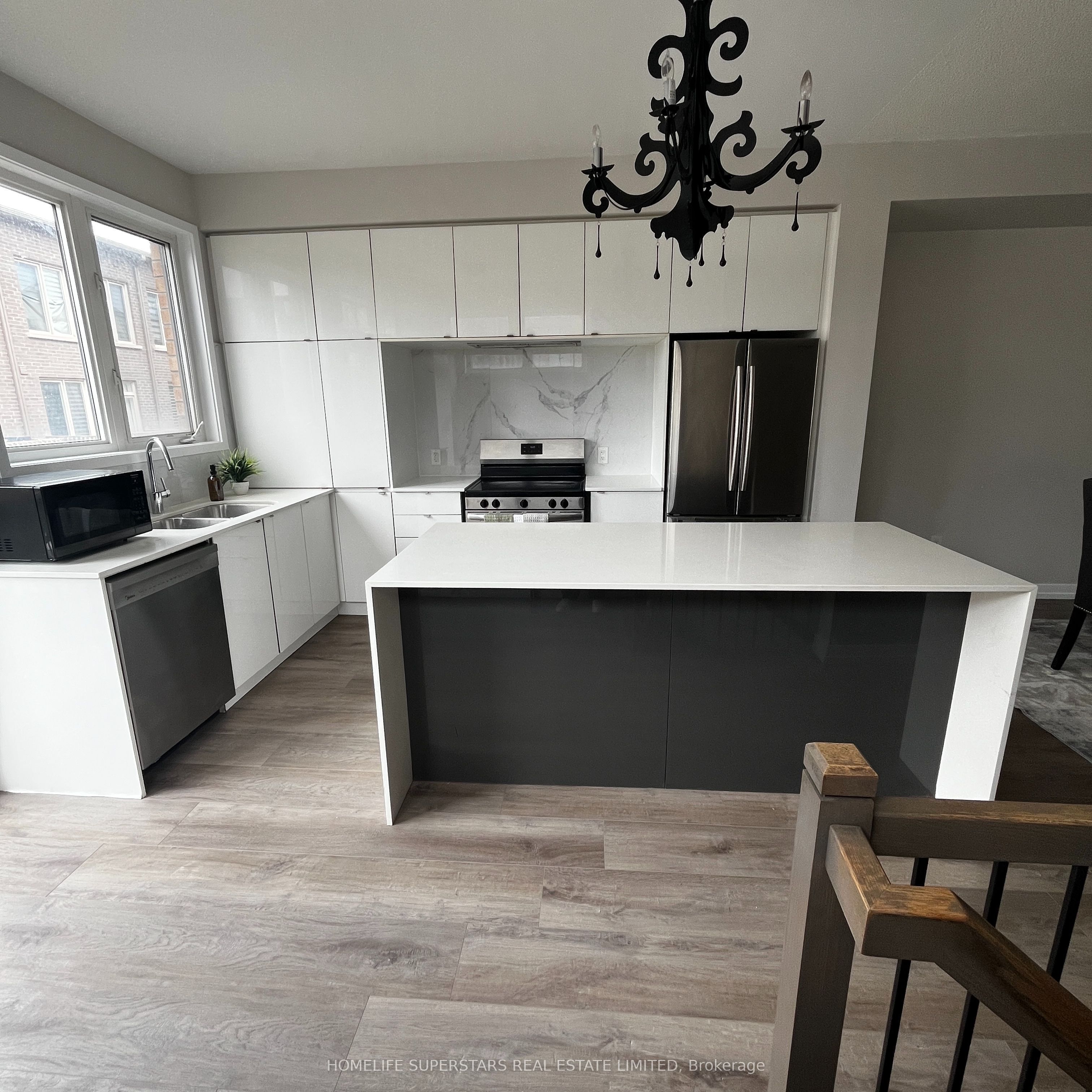 Additional image 5 of 169 Sabina Drive, Oakville, ON, L6H 0L4
