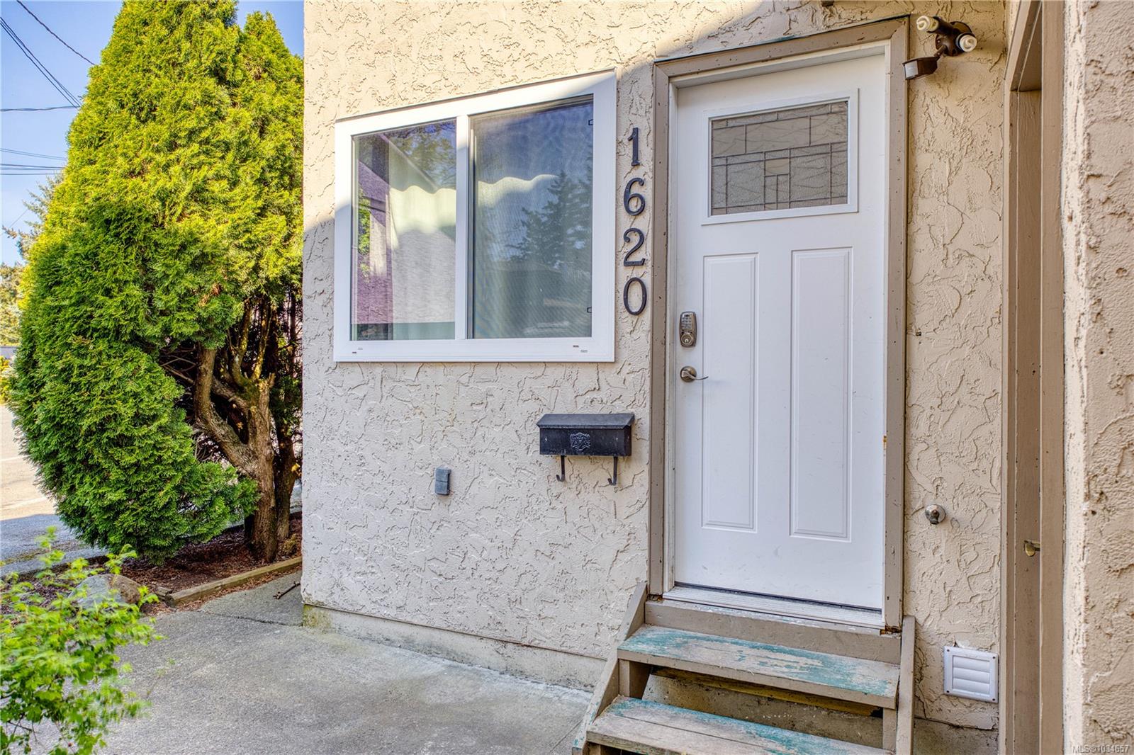 Additional image 3 of 1620 Fuller Street, Nanaimo, BC, V9S 1B1