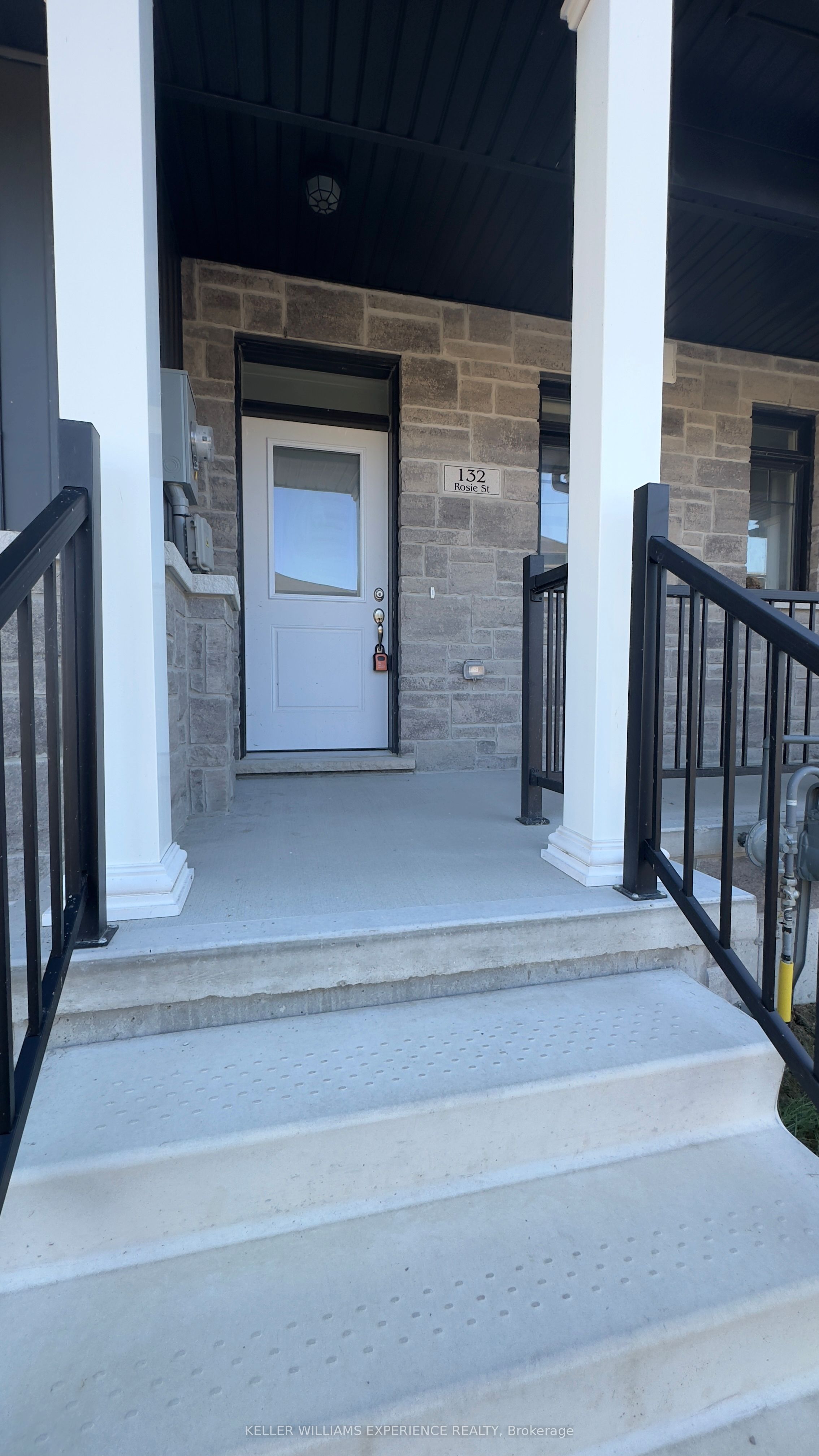 132 Rosie Street, Blue Mountains, ON, N0H 1J0