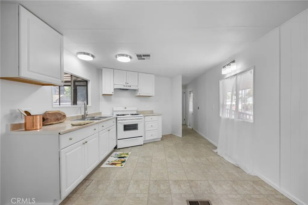Additional image 25 of 995 Pomona Road Unit 88, Corona, CA 92882