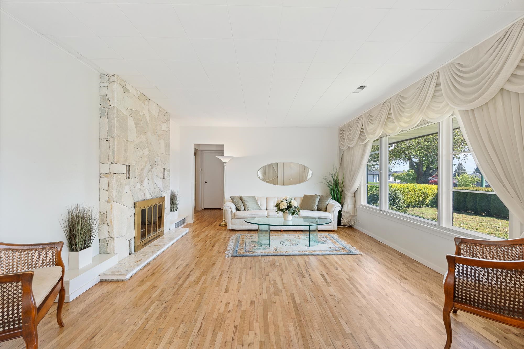 Additional image 2 of 3975 Spruce Street, Burnaby, BC, V5G 1Y2