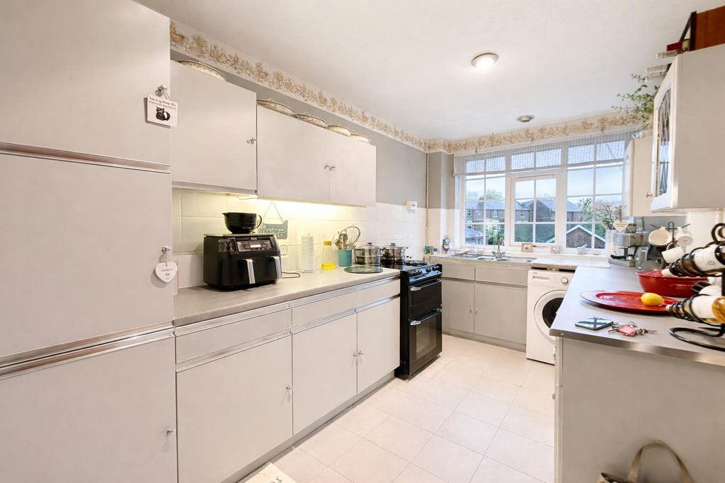 Additional image 3 of 2 bed flat for saleIrlam Road, Sale M33