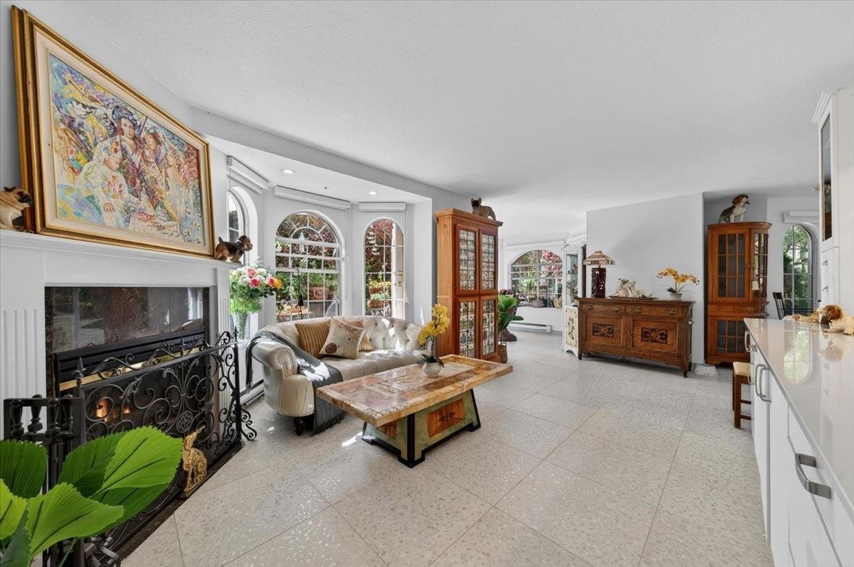 Additional image 3 of 101-888 Bute Street, Vancouver, BC, V6E 1Y5