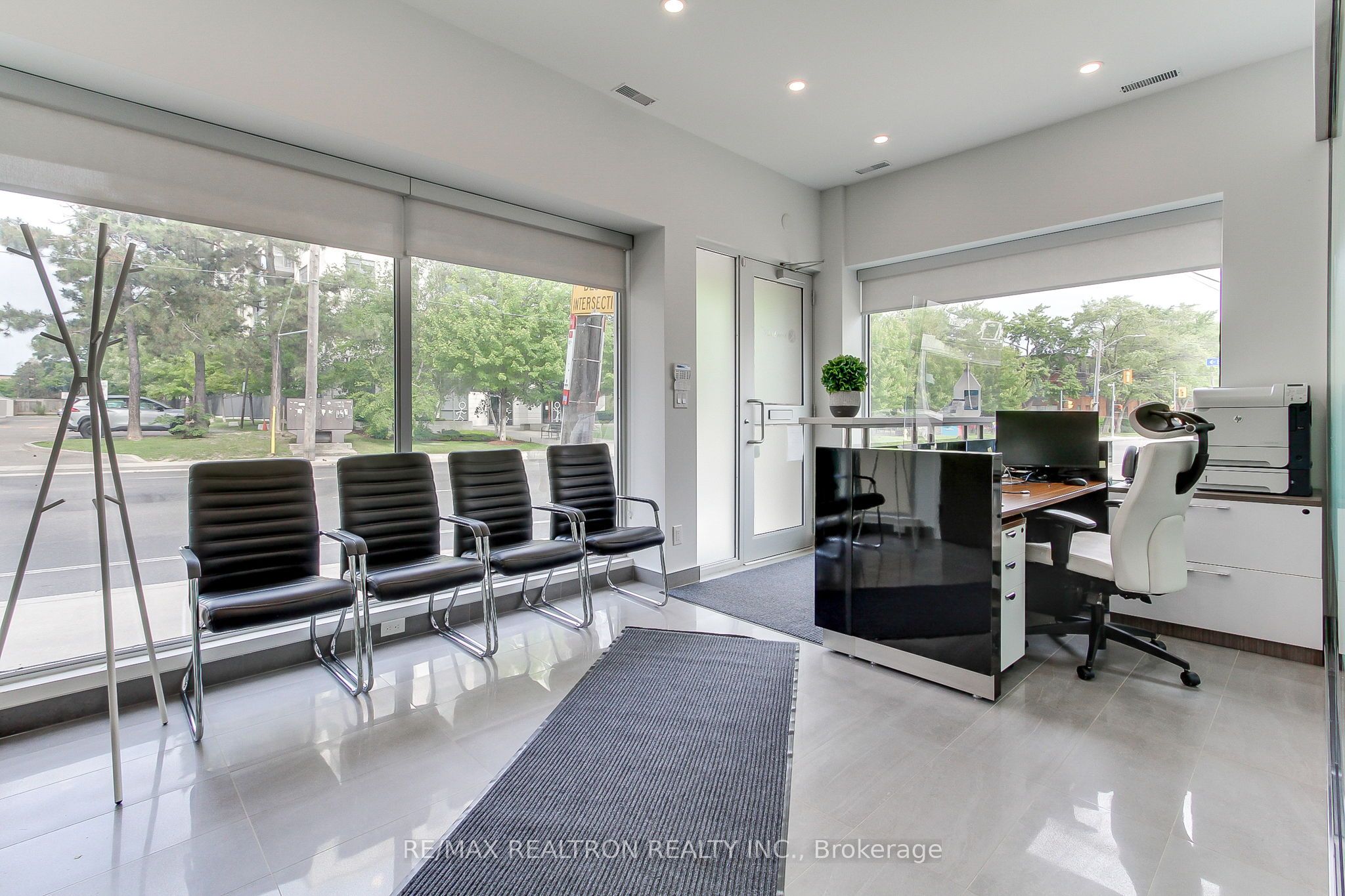Additional image 6 of Main Floor-3173 Bathurst Street, Toronto, ON, M6A 2B1
