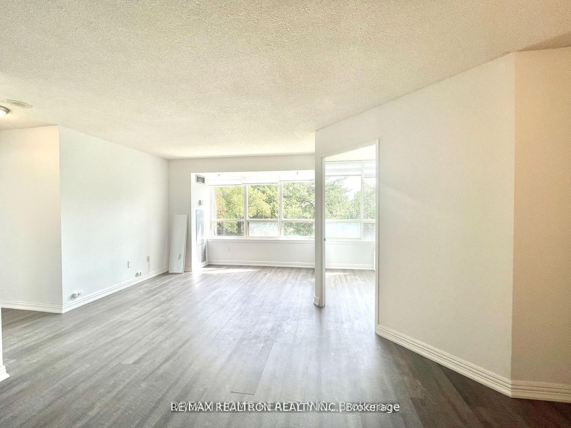Additional image 3 of 206-5 Greystone Walk Drive, Toronto, ON, M1K 5J5