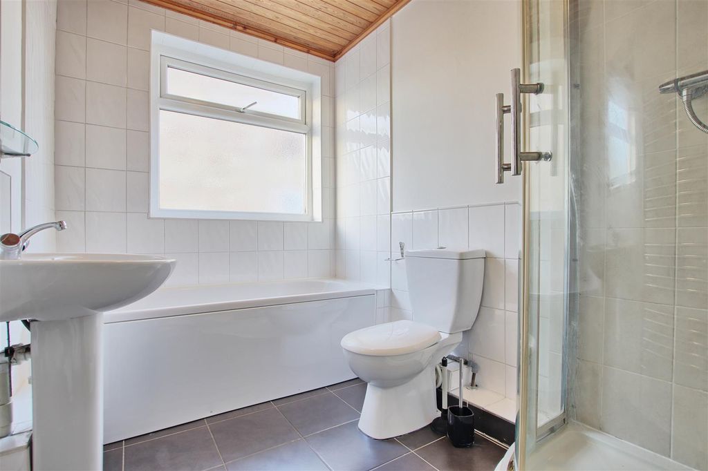 Additional image 11 of 5 bed semi-detached house for saleElizabeth Way, Cambridge CB4