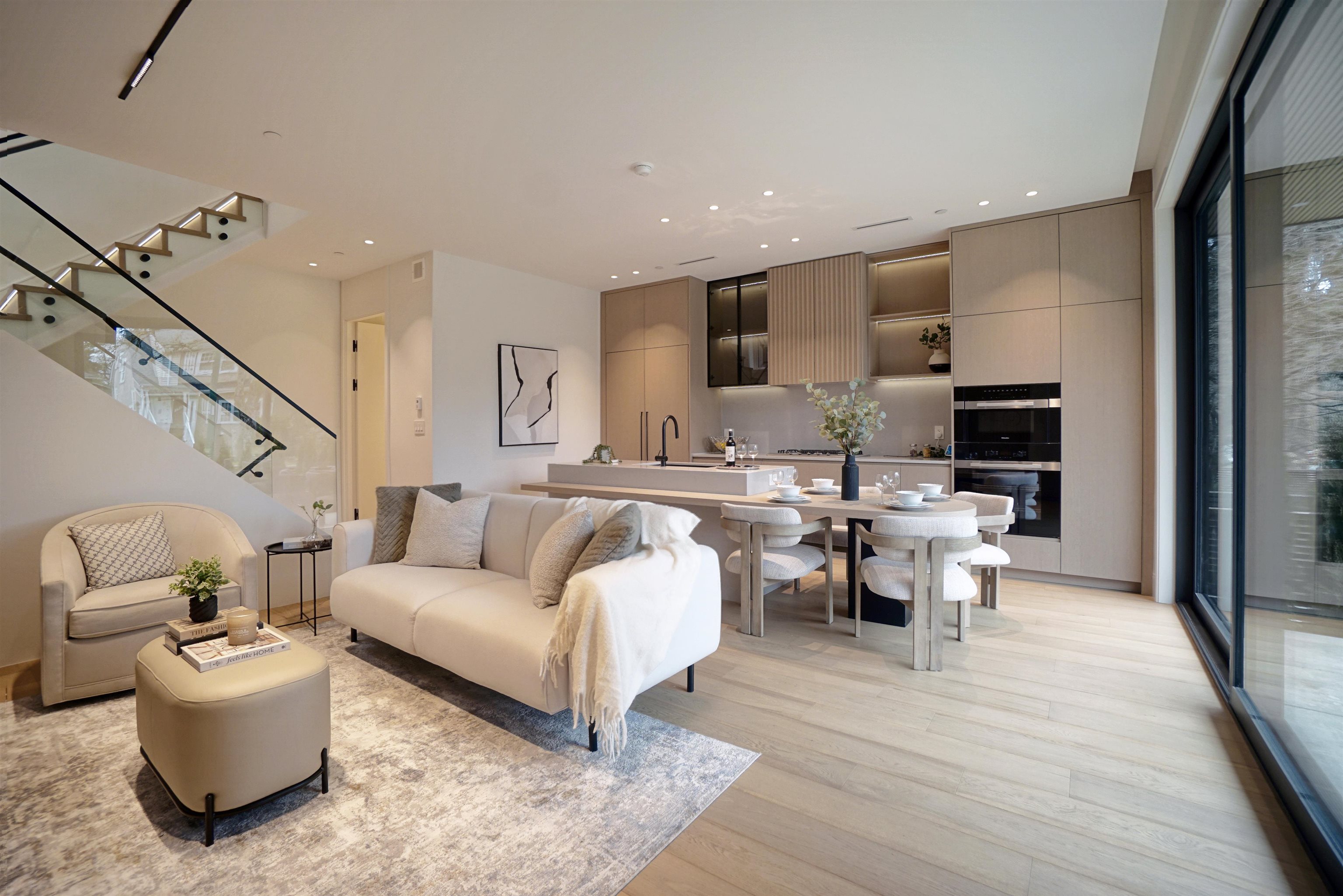Additional image 3 of 1-4634 15th Avenue W, Vancouver, BC, V0V 0V0