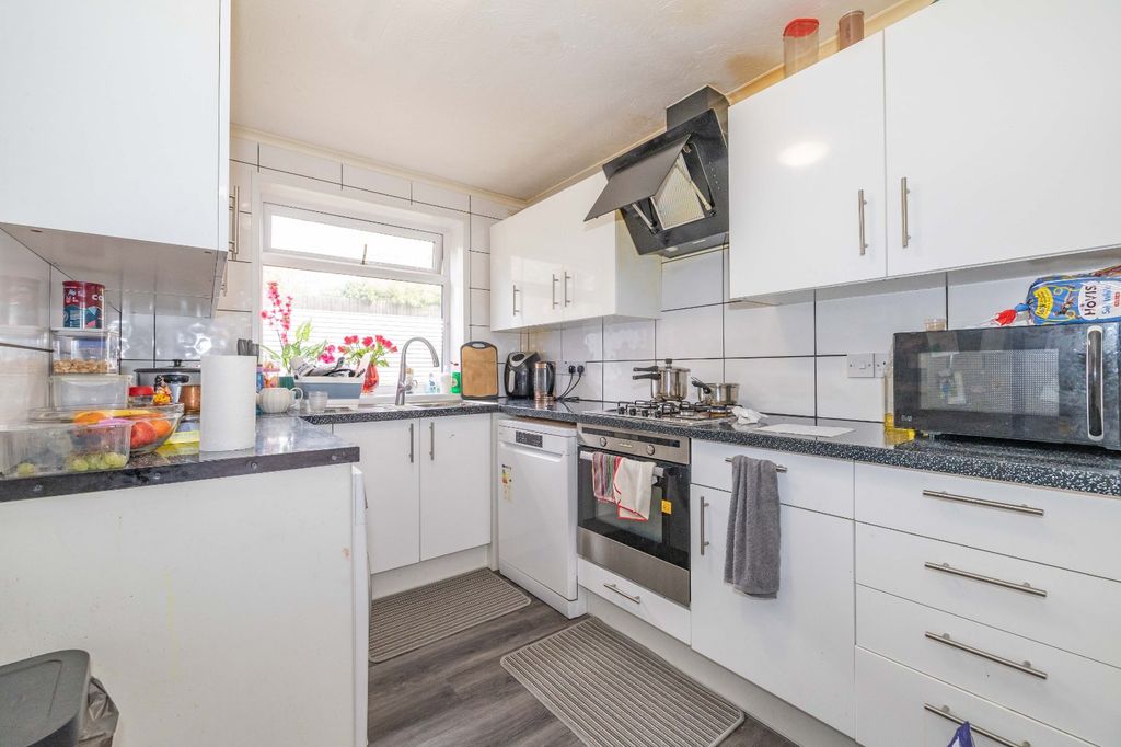 Additional image 2 of 3 bed terraced house for saleEllisons Walk, Canterbury, Kent CT1