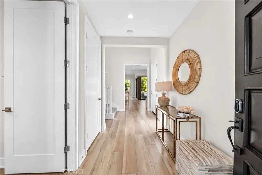 Additional image 4 of 162 Winnett, Irvine, CA 92602