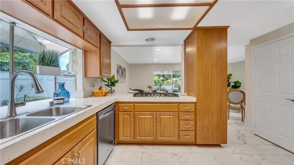 Additional image 11 of 1014 Park Circle Dr, Torrance, CA 90502