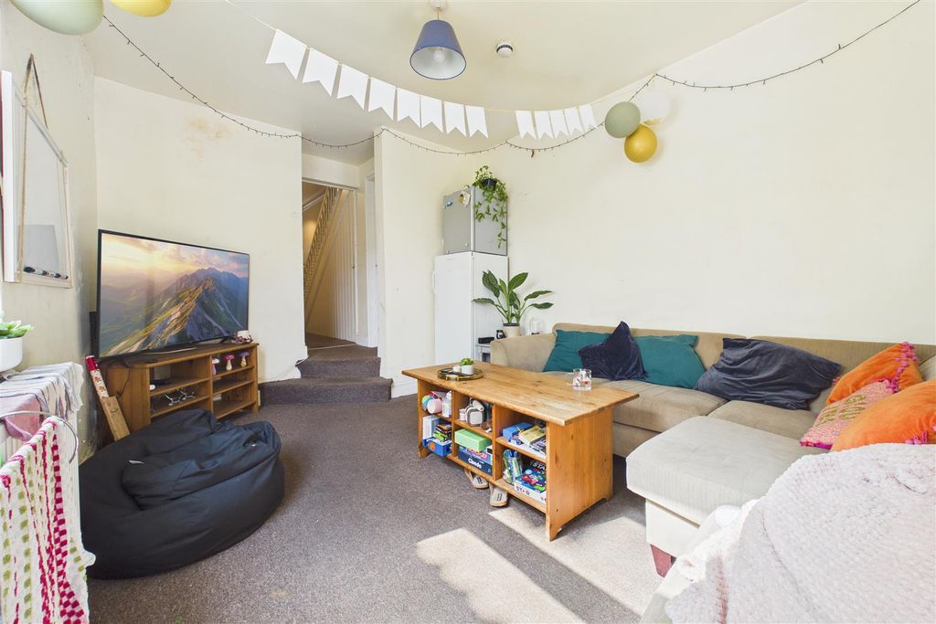 Additional image 8 of 7 bed terraced house for saleGloucester Road, Horfield, Bristol BS7