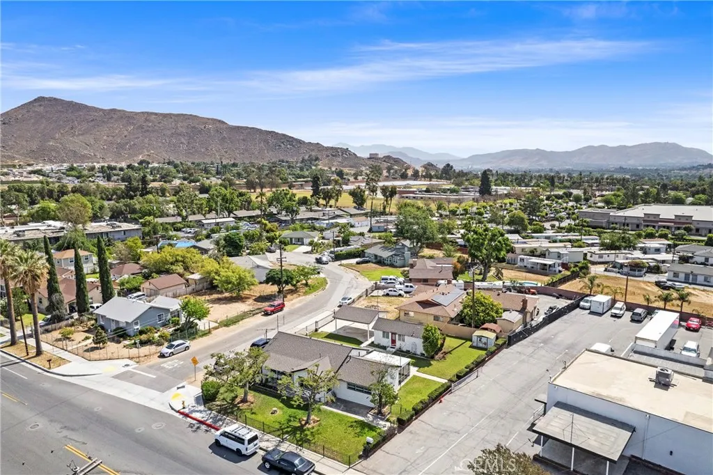 Additional image 77 of 3764 Pacific Ave, Jurupa Valley, CA 92509