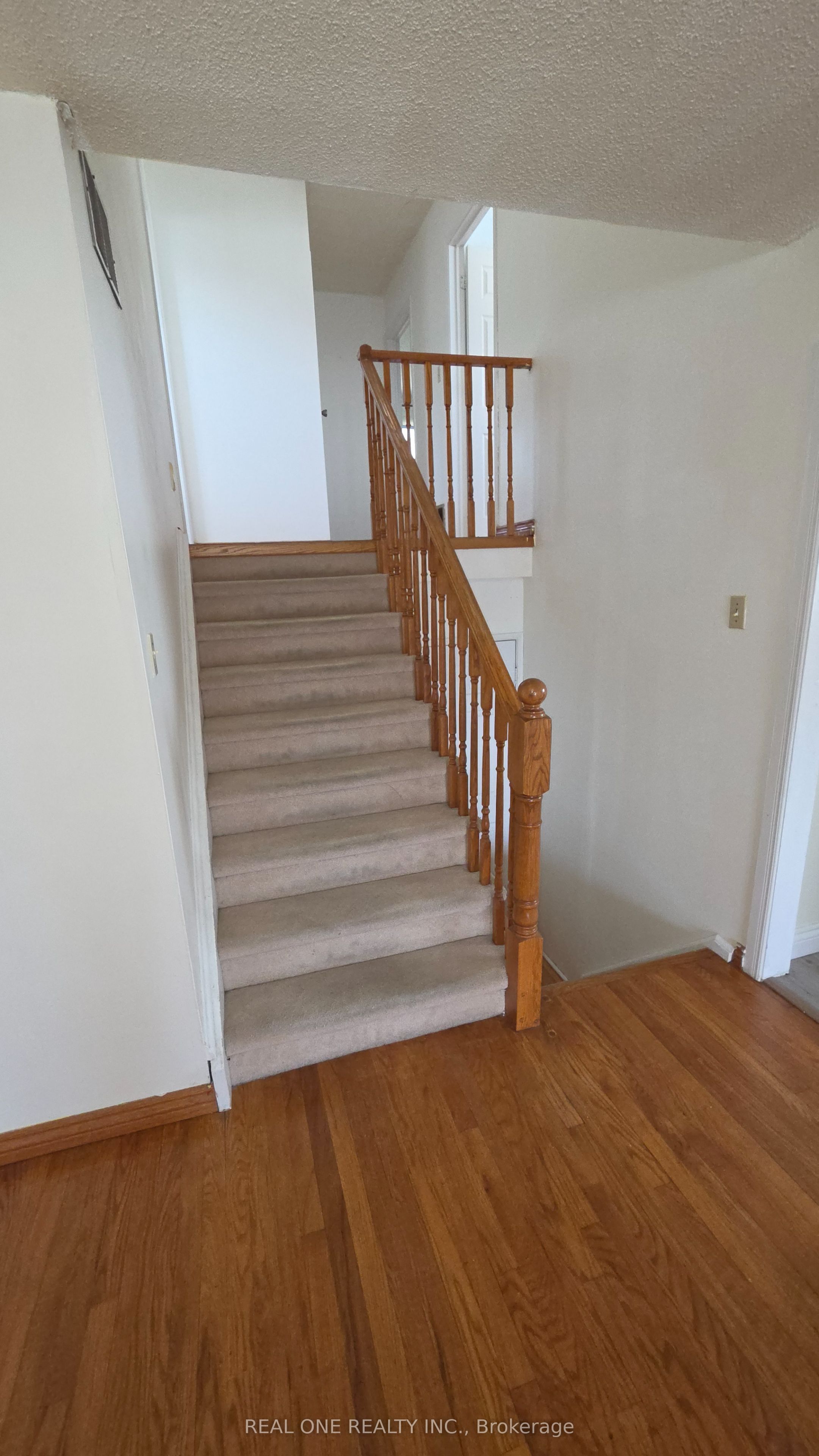 Additional image 6 of 4157 Sandover Court, Mississauga, ON, L5C 3K8