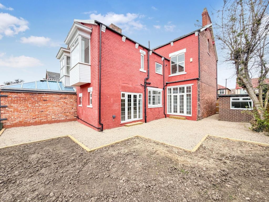 Additional image 2 of 5 bed semi-detached house for saleHutton Avenue, Hartlepool TS26