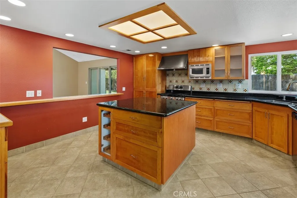Additional image 16 of 5625 Via Terreno, Riverside, CA 92506