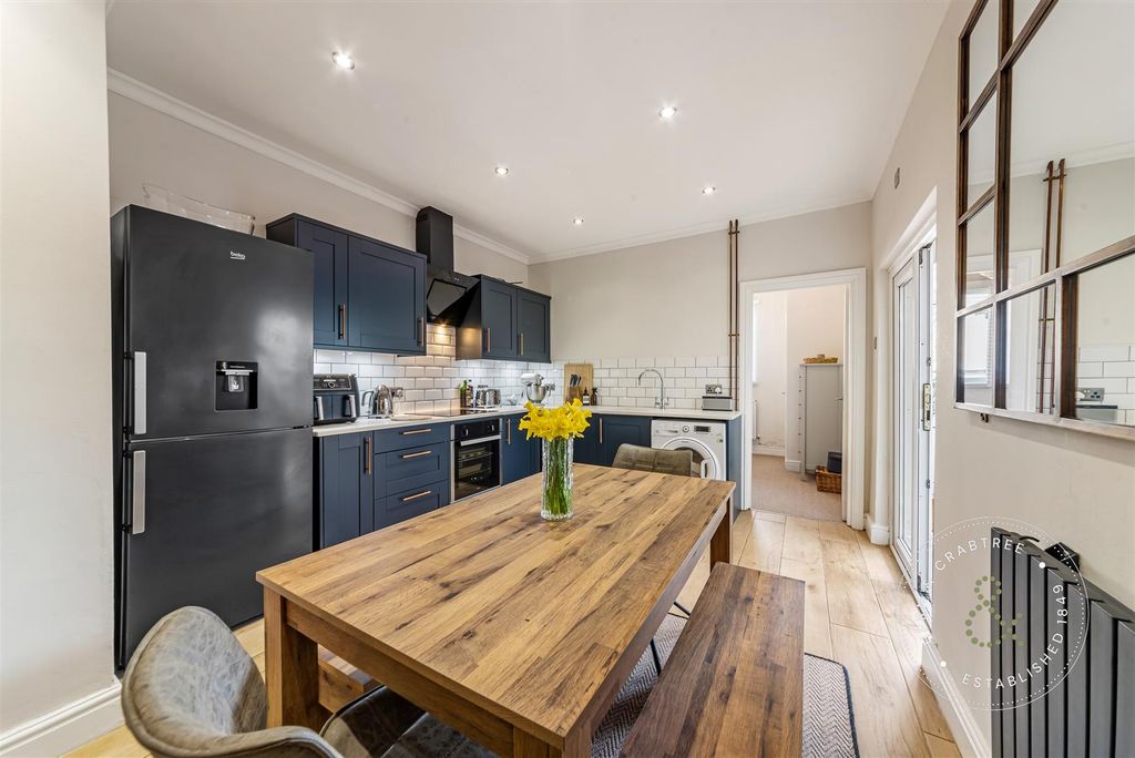 Additional image 3 of 2 bed flat for saleLlandaff Road, Pontcanna, Cardiff CF11