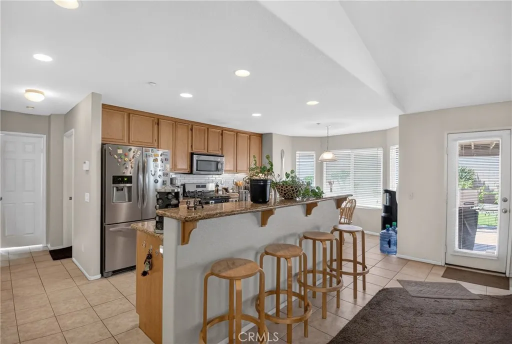 Additional image 15 of 15370 Twinberry Court, Fontana, CA 92336
