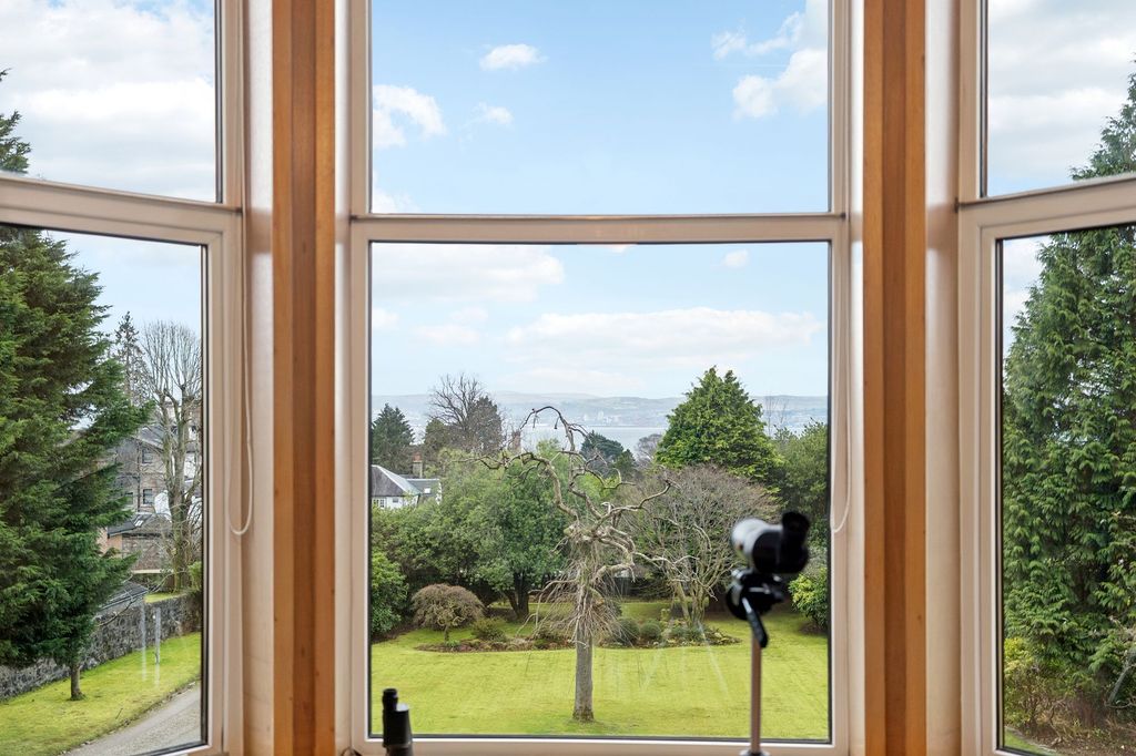 Additional image 8 of 3 bed flat for sale3 West Abercromby Street, Helensburgh G84
