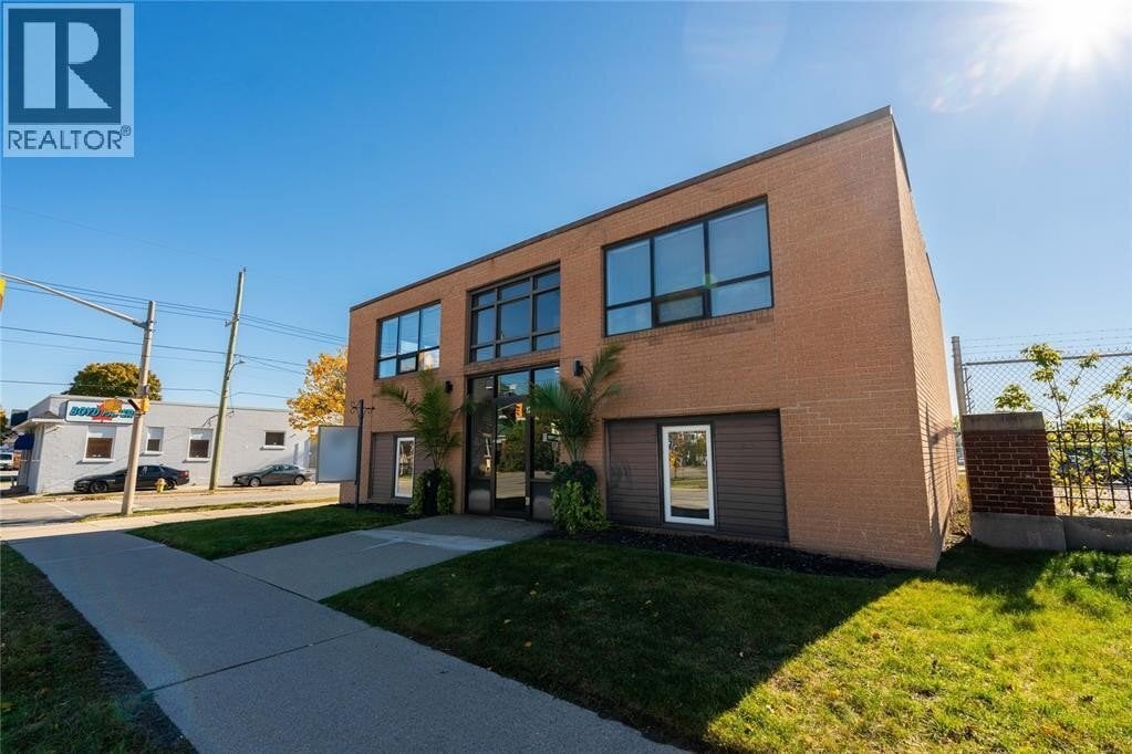 Additional image 8 of 219 Lochiel Street, Sarnia, ON, N7T4C8
