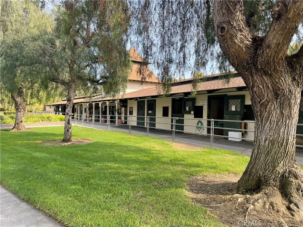670 Via Mendoza Unit B, Laguna Woods, CA 92637