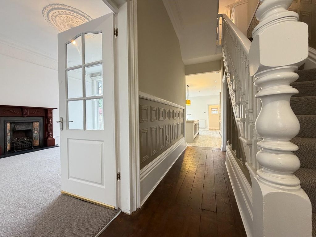 Additional image 8 of 5 bed semi-detached house for saleHutton Avenue, Hartlepool TS26