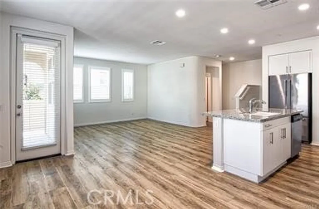 Additional image 8 of 928 E Twill Court, Anaheim, CA 92802