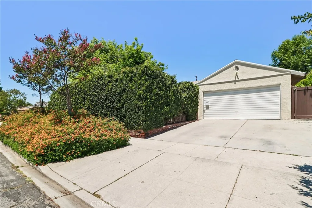 Additional image 45 of 18937 Sylvan Street, Tarzana, CA 91335