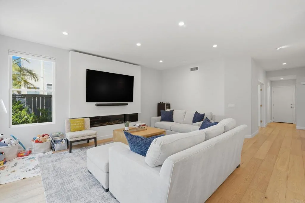 Additional image 23 of 4939 Riding Ridge Road, San Diego, CA 92130