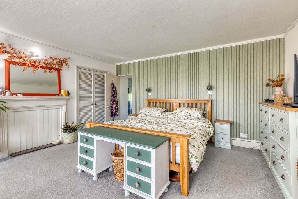 Additional image 27 of 5 bed end terrace house for saleMontrose, St Clement JE2