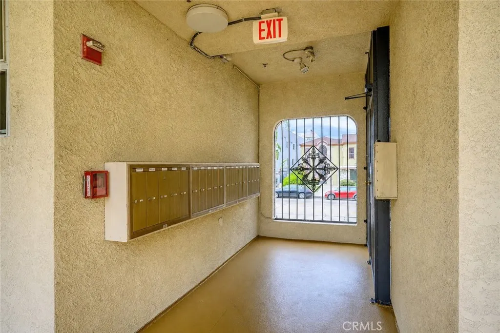 Additional image 37 of 11038 Camarillo Street Unit 13, North Hollywood, CA 91602