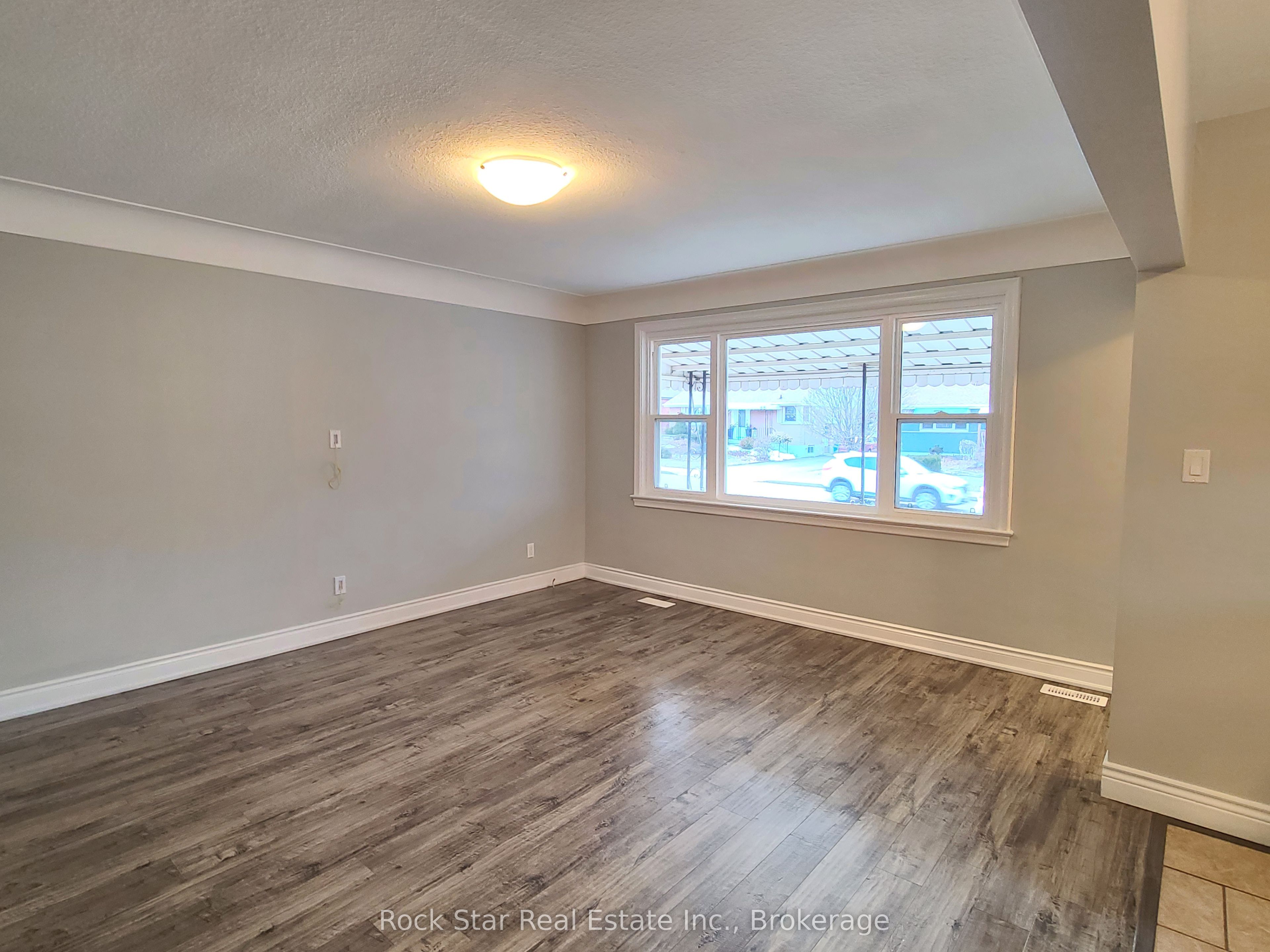 Additional image 5 of 313 East 33rd Street, Hamilton, ON, L8V 3T9
