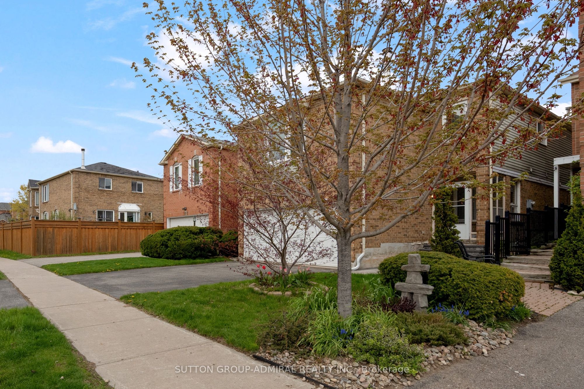 Additional image 3 of 105 Carl Tennen Street, Vaughan, ON, L4J 7B9