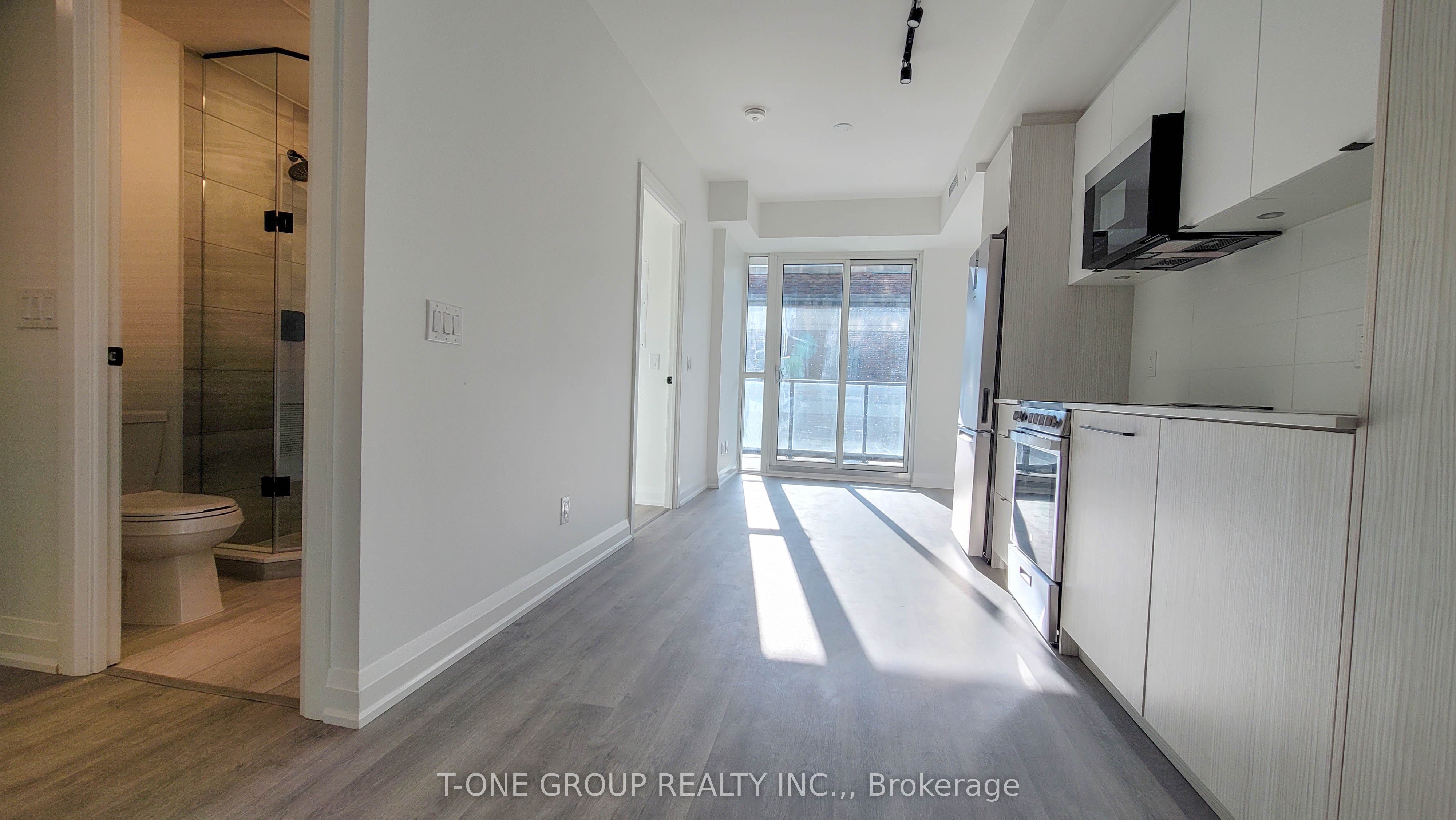 Additional image 3 of 318-2369 Danforth Avenue, Toronto, ON, M4C 0B1