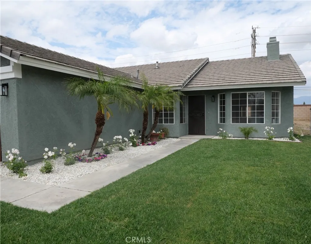 18548 Avion Ln, Bloomington, CA 92316