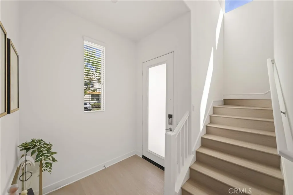 Additional image 6 of 131 Newall, Irvine, CA 92618