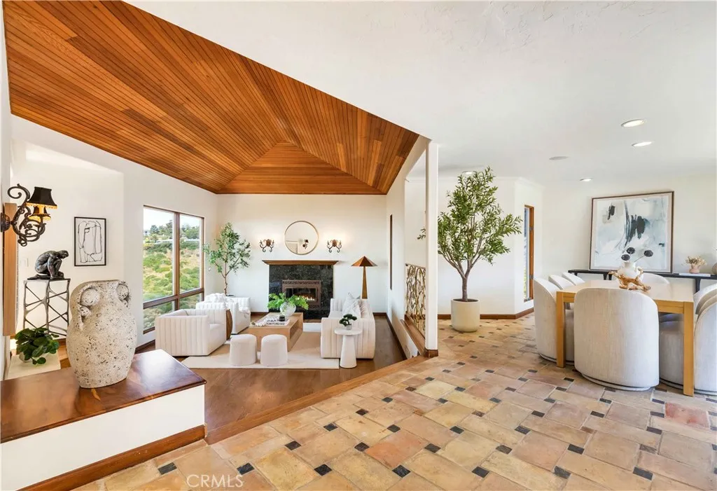 Additional image 6 of 1992 San Remo Dr, Laguna Beach, CA 92651