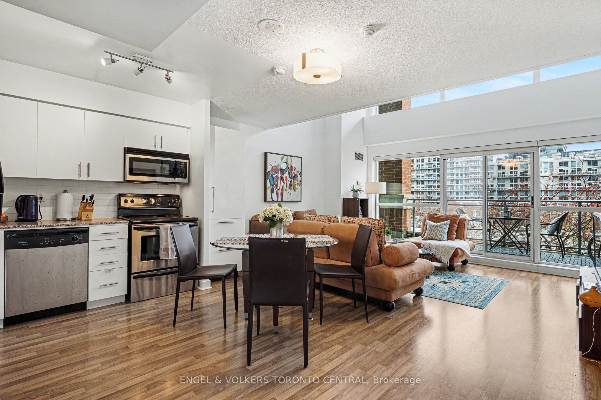 Additional image 3 of 207-80 Western Battery Road, Toronto, ON, M6K 3S1