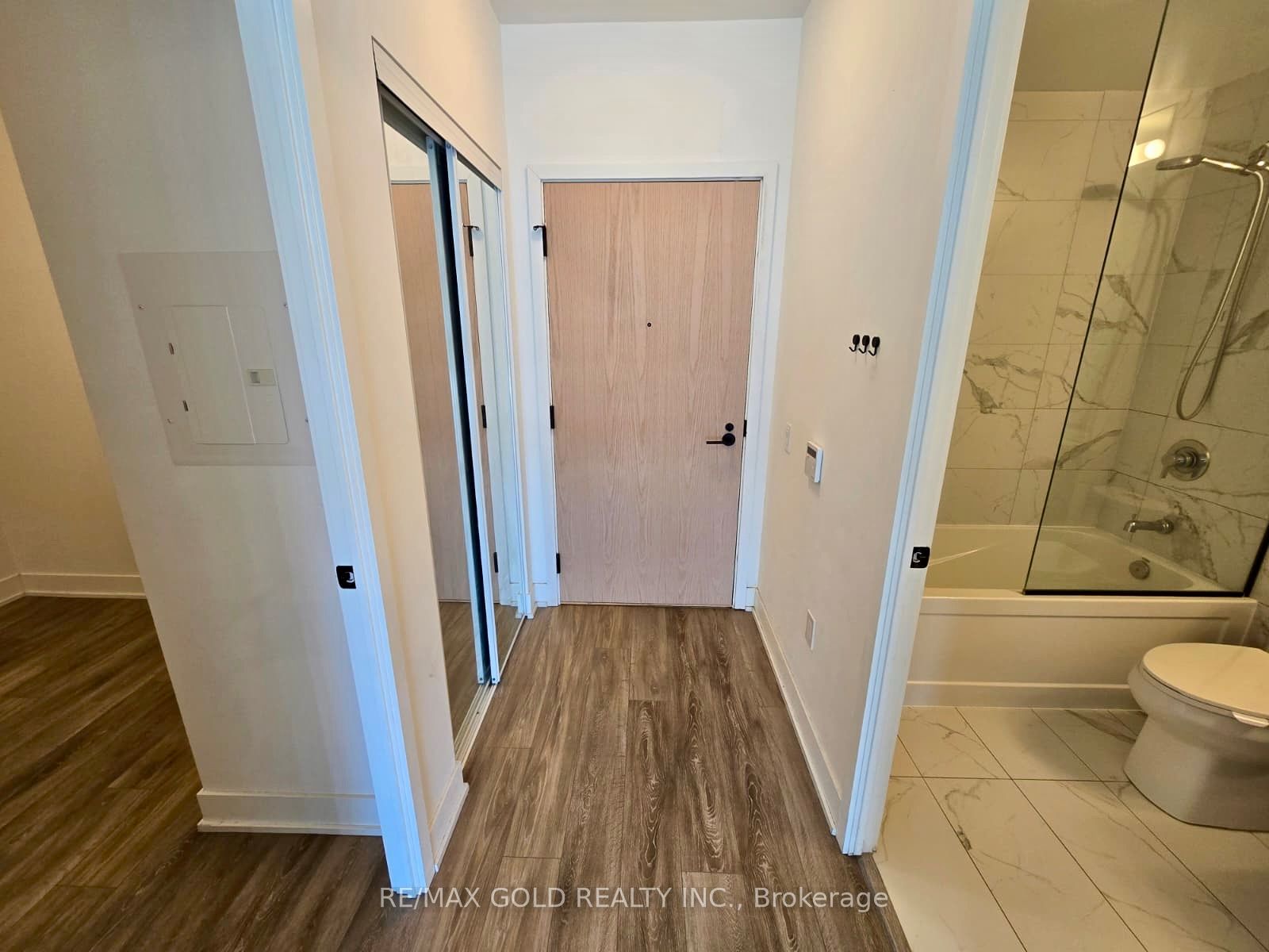 Additional image 3 of 113-50 George Butchart Drive, Toronto, ON, M3K 0C9