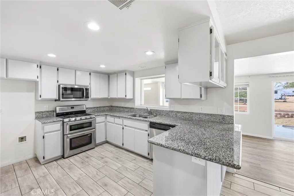 Additional image 8 of 18236 Cherry Street, Hesperia, CA 92345