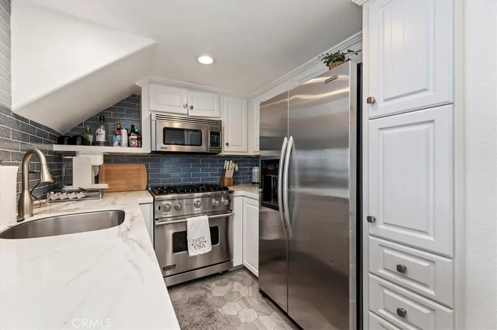 Additional image 69 of 58 Beach Dr, Newport Beach, CA 92663