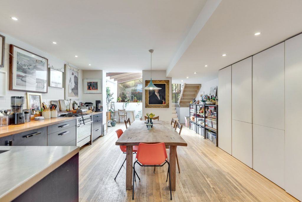 Additional image 10 of 6 bed terraced house for saleAlbert Street, Camden, London NW1