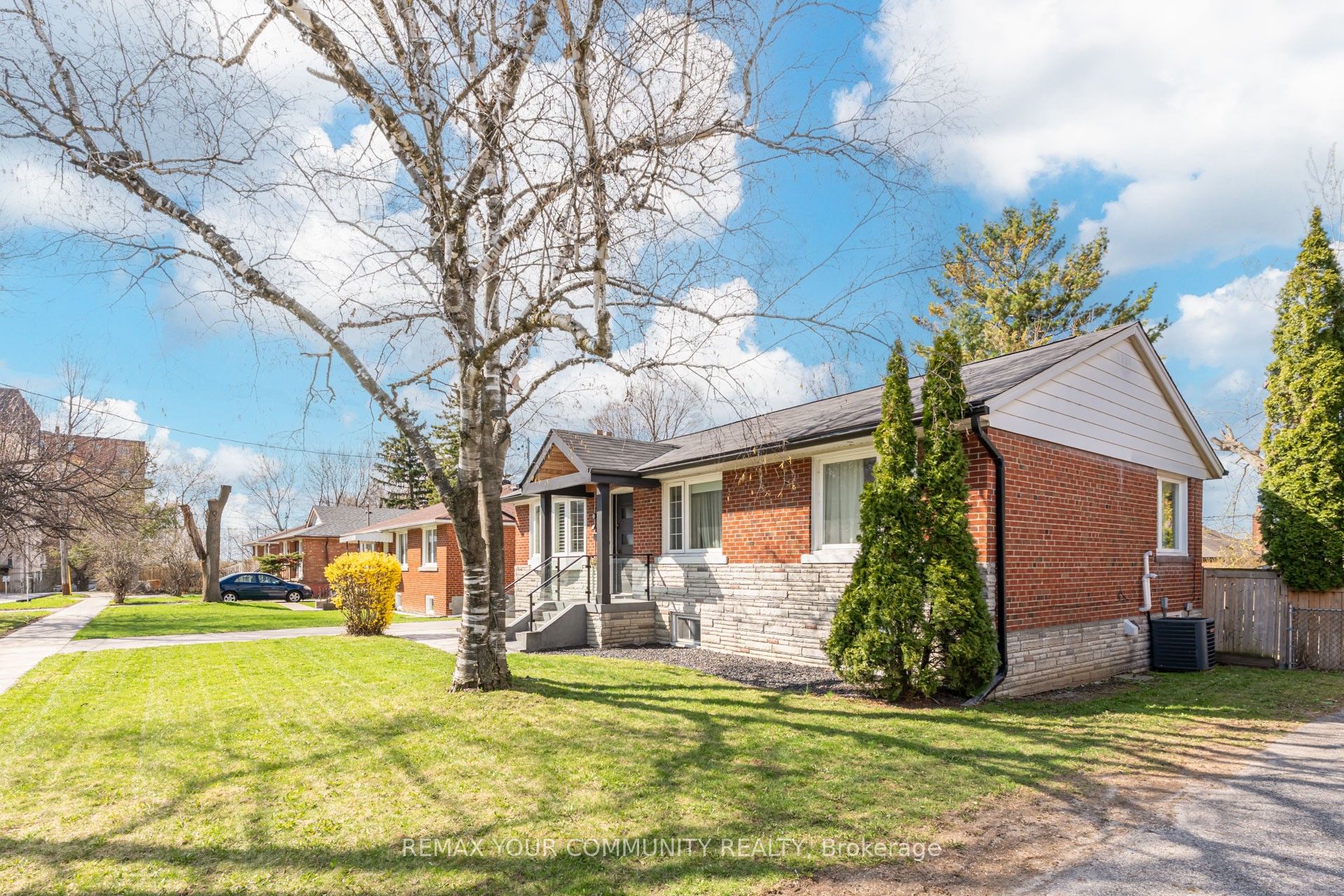 Additional image 2 of 20 Bonny Lynn Court, Toronto, ON, M1K 3A4