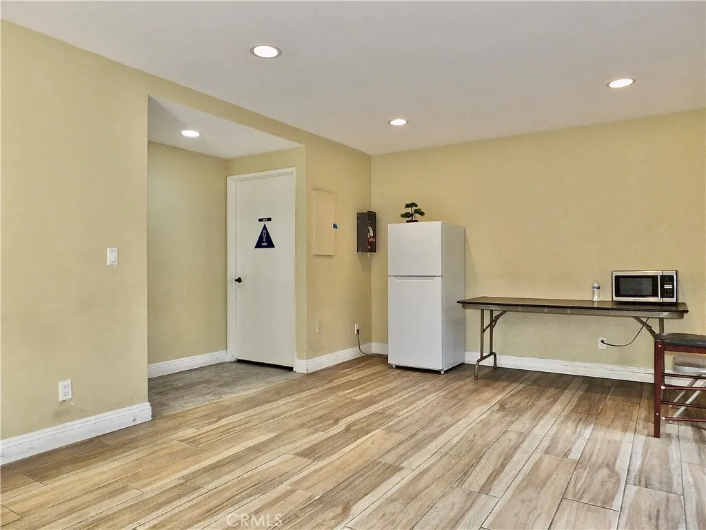 Additional image 41 of 12121 Centralia Street Unit 206, Lakewood, CA 90715