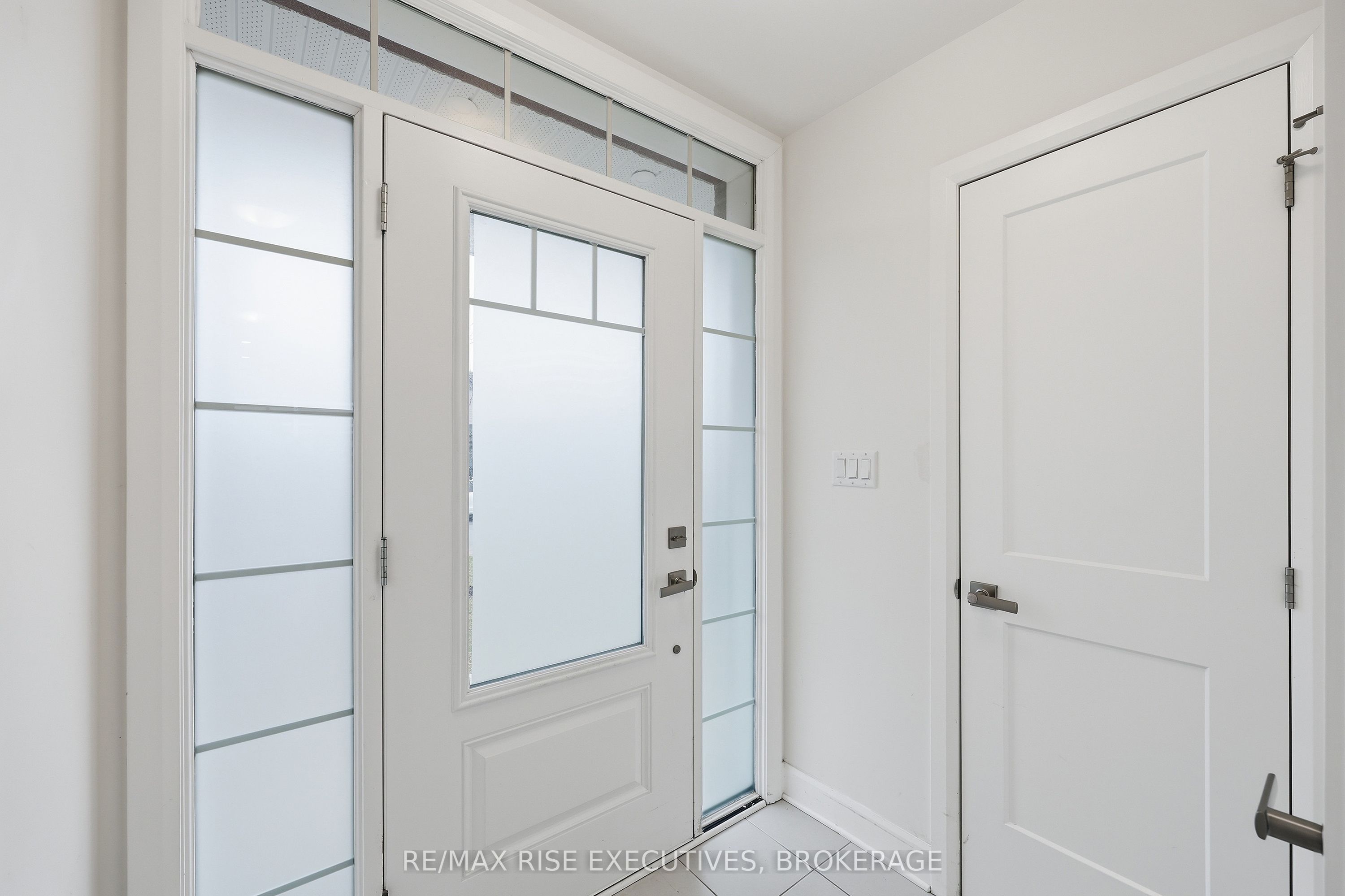 Additional image 3 of 1406 Tulip Drive, Kingston, ON, K7P 0S4
